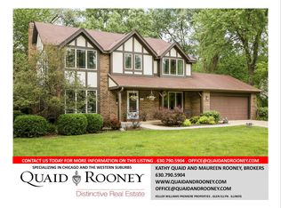 1765 Maple Ln, Wheaton, IL 60187