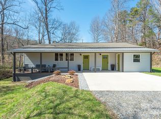 246 Miller Rd, Fairview, NC 28730