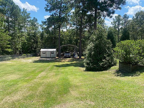 Shed and extra carport