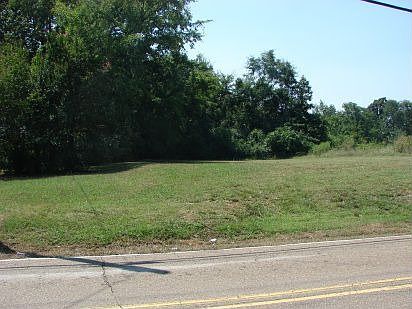 2nd image of 4429 Clarke Rd