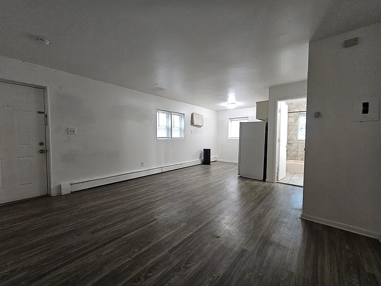 55 Handy St #1 — Photo 6