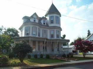 203 Piccadilly St, Edinburg, VA 22824