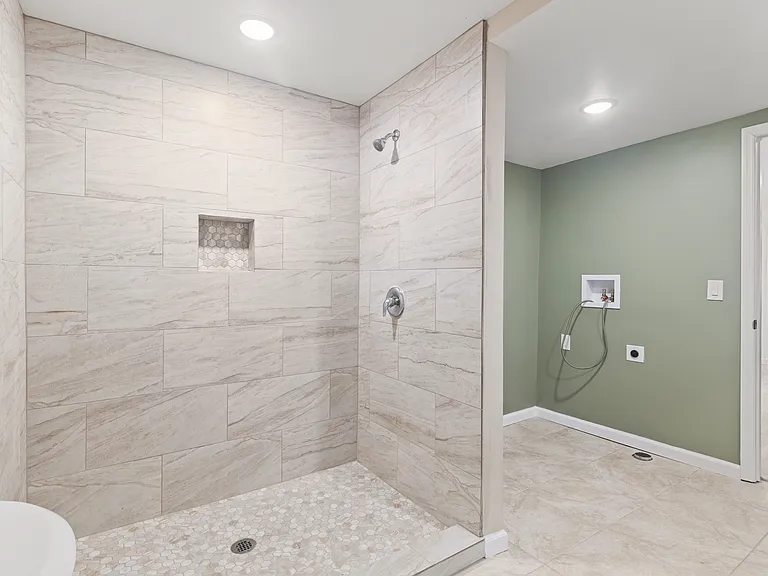 23094 Central Ave — Photo 17