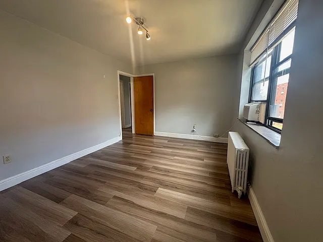 Royal Gardens Apartments — Photo 72