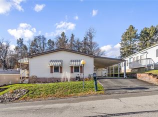 210 Meadow Ln, Murrysville, PA 15668