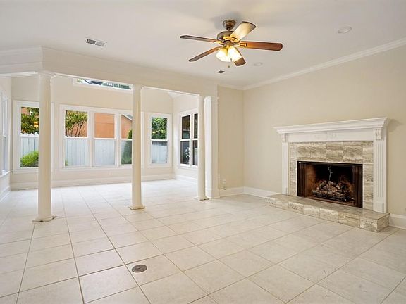 4th image of 4204 Gateswalk Way SE