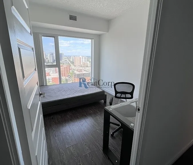1903 King St N #2 — Photo 6