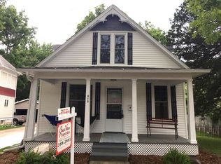 613 N Ottawa Ave, Dixon, IL 61021