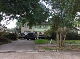 6111 Creekbend Dr, Houston, TX 77096