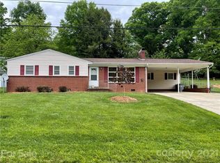 328 Taubrook Pl NW, Lenoir, NC 28645