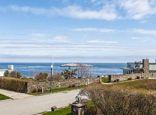 10 Follett St, Marblehead, MA 01945