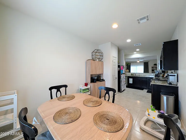 24458 W Verlea Dr — Photo 20