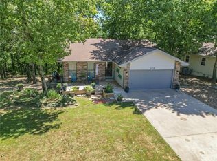 172 Holiday Island Dr, Holiday Island, AR 72631