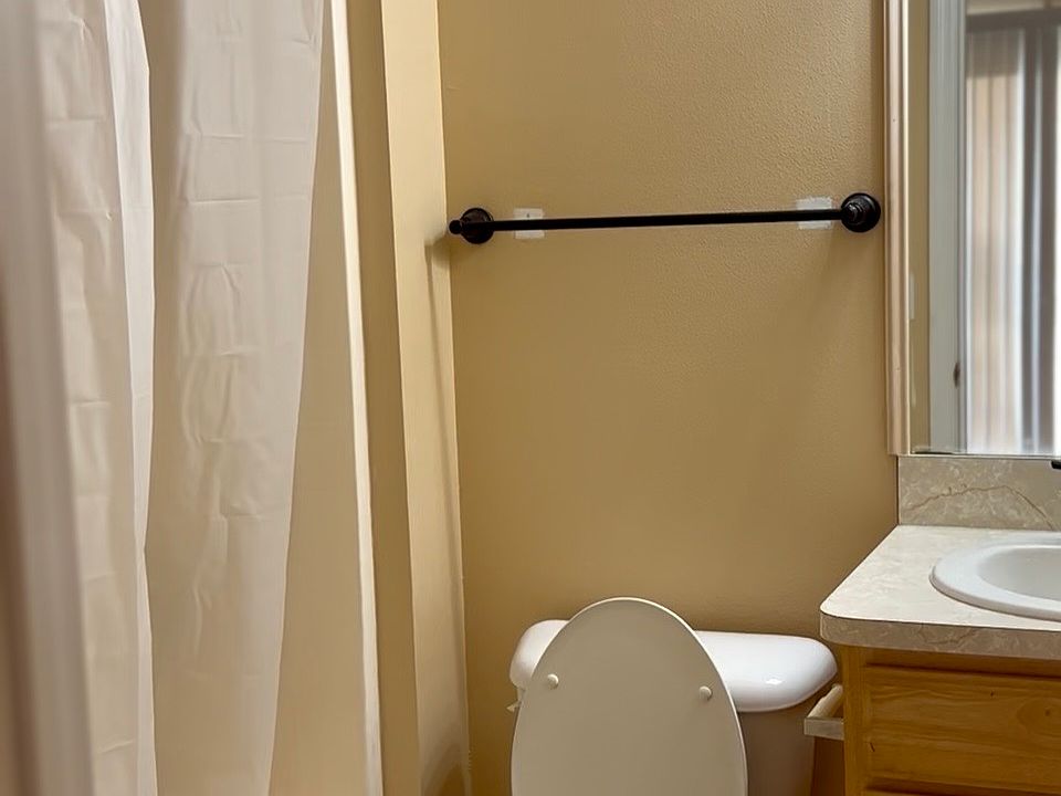1st image of 14B Lloshire Path