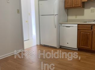 346 Pelican St #342, Elizabeth City, NC 27909