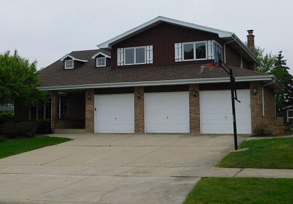 2nd image of 17732 Crestview Dr