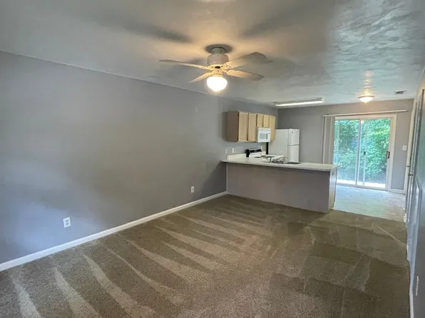 111 Valencia Dr, Tallahassee, FL 32304