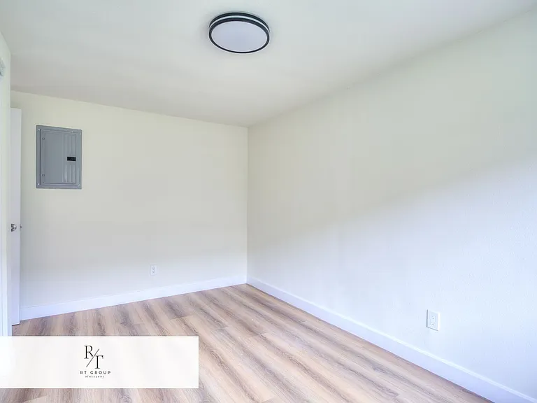 1032 S Golden West Ave #D — Photo 8