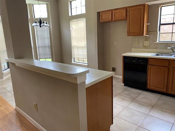 5th image of 1711 Dogwood Brook Trl