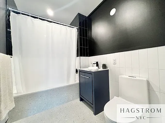 Rented by Hagstrom Management Inc | media 20