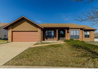 16515 Oak Forest Ct, Ballwin, MO