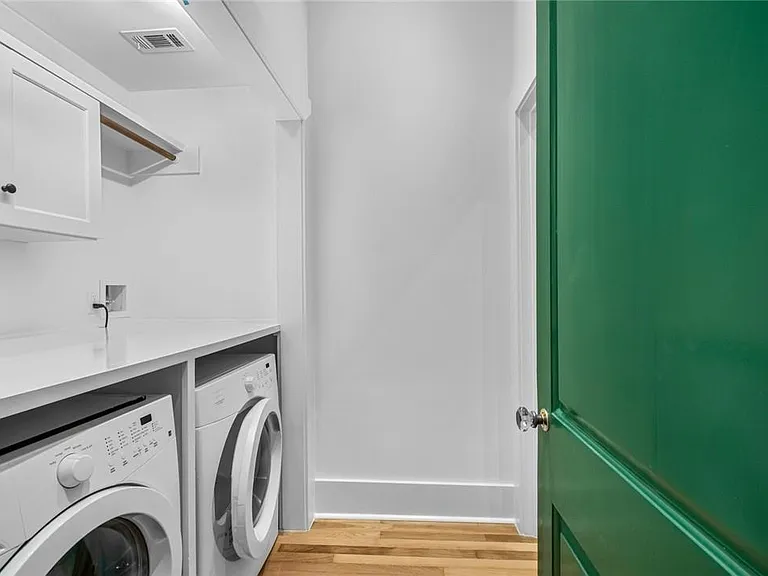 702 W Gibson St — Photo 21