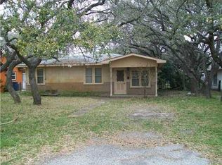 844 S McCampbell St, Aransas Pass, TX 78336