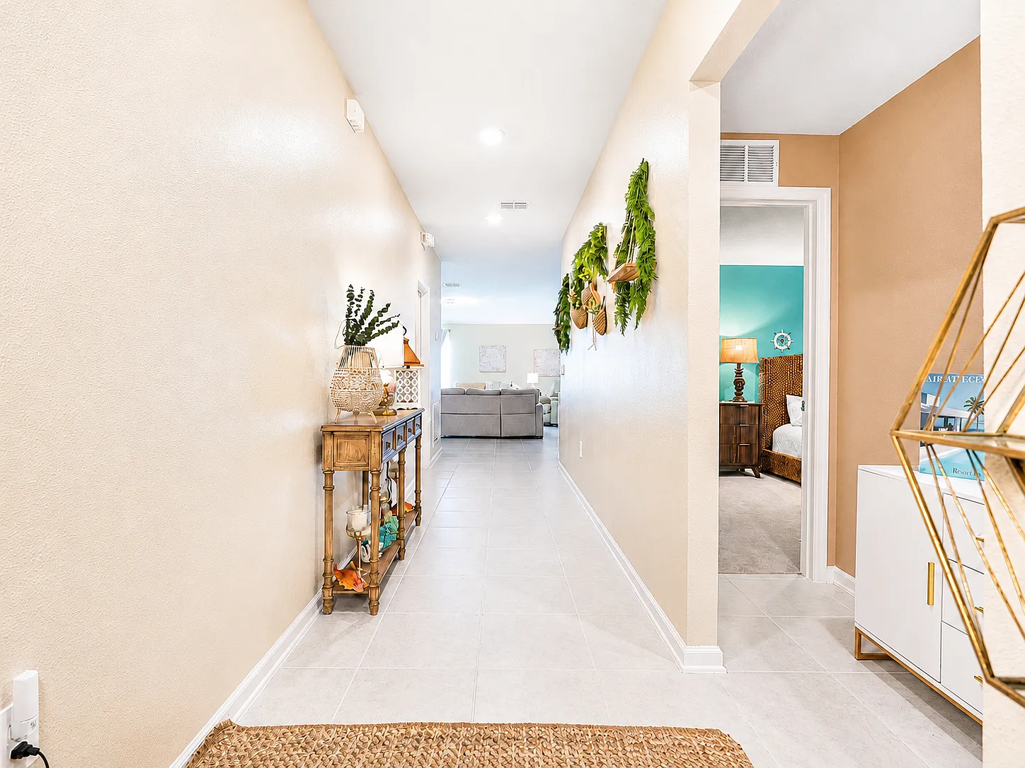 4 bed, 1824 sqft, $2,200 — Photo 3