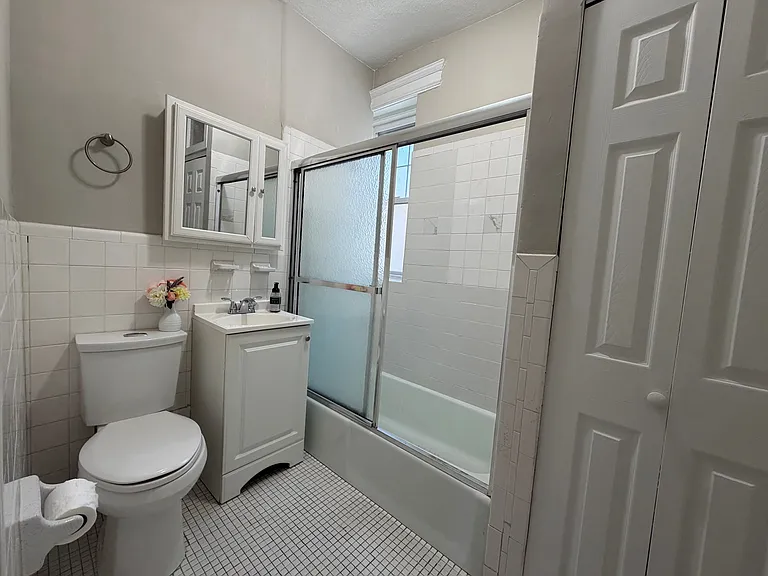 78 Glenville Ave #9 — Photo 5