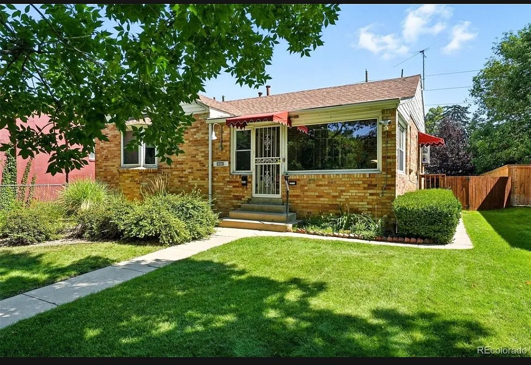 1470 Birch St — Photo 2