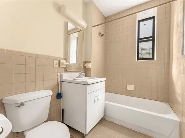 2460 Adam Clayton Powell Boulevard 37 image 10 of 11