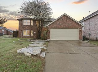 7201 Chambers Creek Ln, Arlington, TX 76002