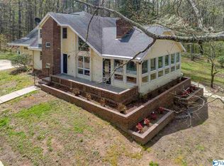 2395 Pine Lake Trl NW, Arab, AL 35016
