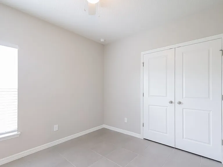 1201 Croydon Cir — Photo 12