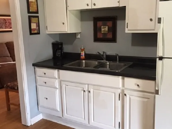 1511 S 5th St #5, Rockford, IL 61104