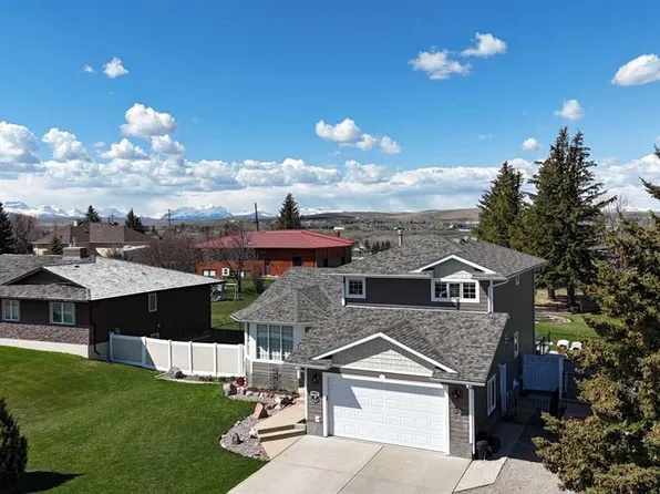 623 2nd St E, Cardston, AB T0K 0K0