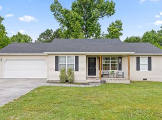 38 Concord Dr, Rock Spring, GA 30739