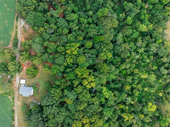 4th image of 16304 Pleasant Mill Rd