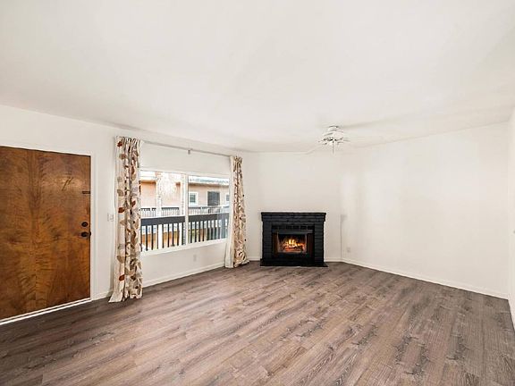 5th image of 4565 Cleveland Ave Unit 5