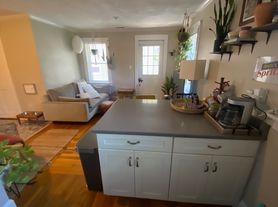 95 Oak St, Milton, MA