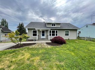8628 Yakima Ave, Tacoma, WA 98444