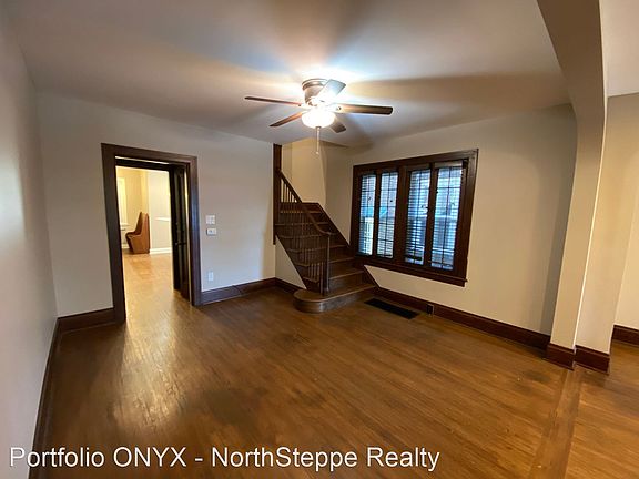 5th image of 2890 N High St #7074426