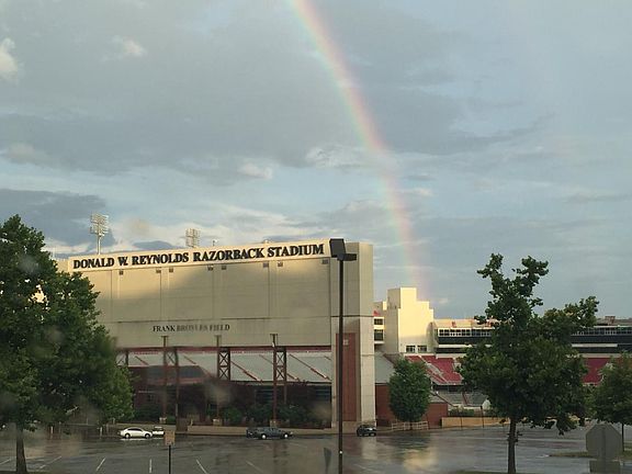 One Block to U of A and Short Walk to Razorback Stadium