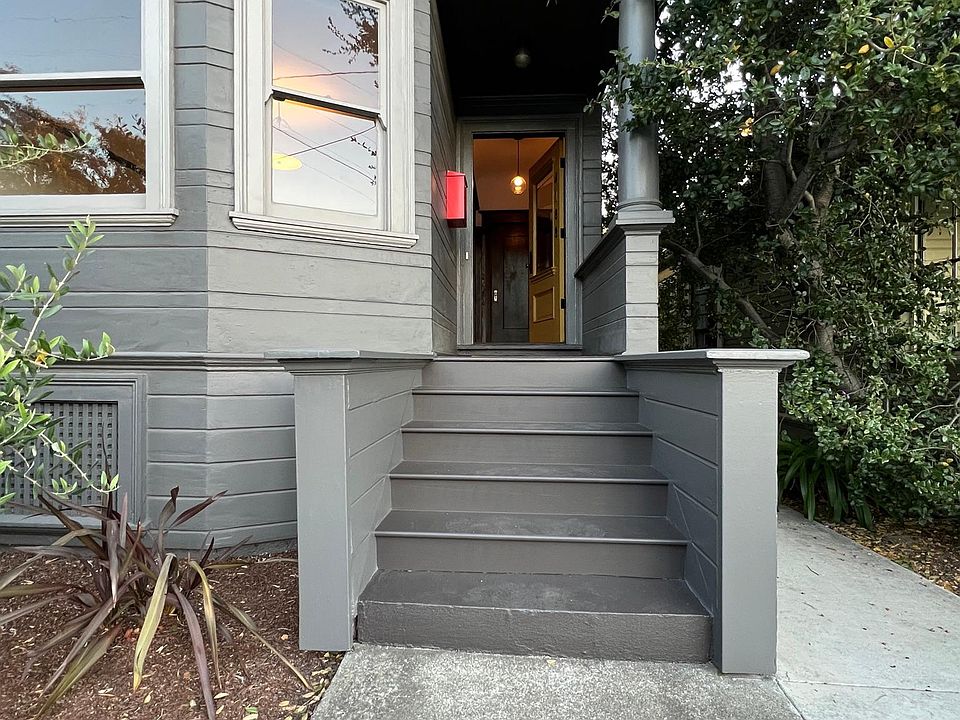 Entry porch