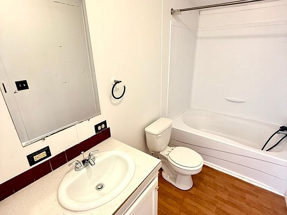 5th image of 3651 Meadow Vista Cir