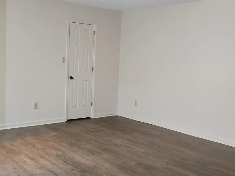 6864 Steeplechase Dr NW — Photo 21