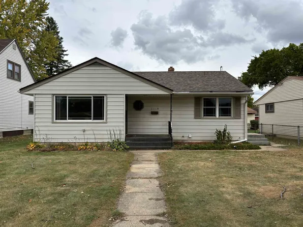 3219 Latham St, Rockford, IL 61103