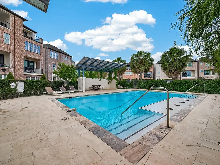 2703 Kinsley Oaks Dr — Photo 44