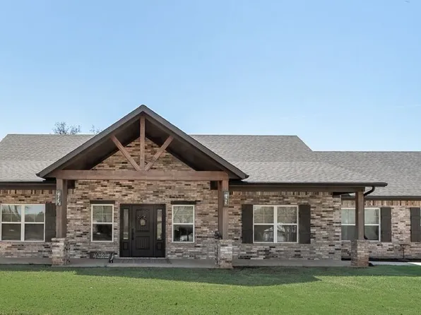 245 Creek Crossing St, Alvord, TX 76225