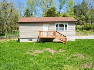 3605 Baumgartner Rd, Saint Louis, MO 63129